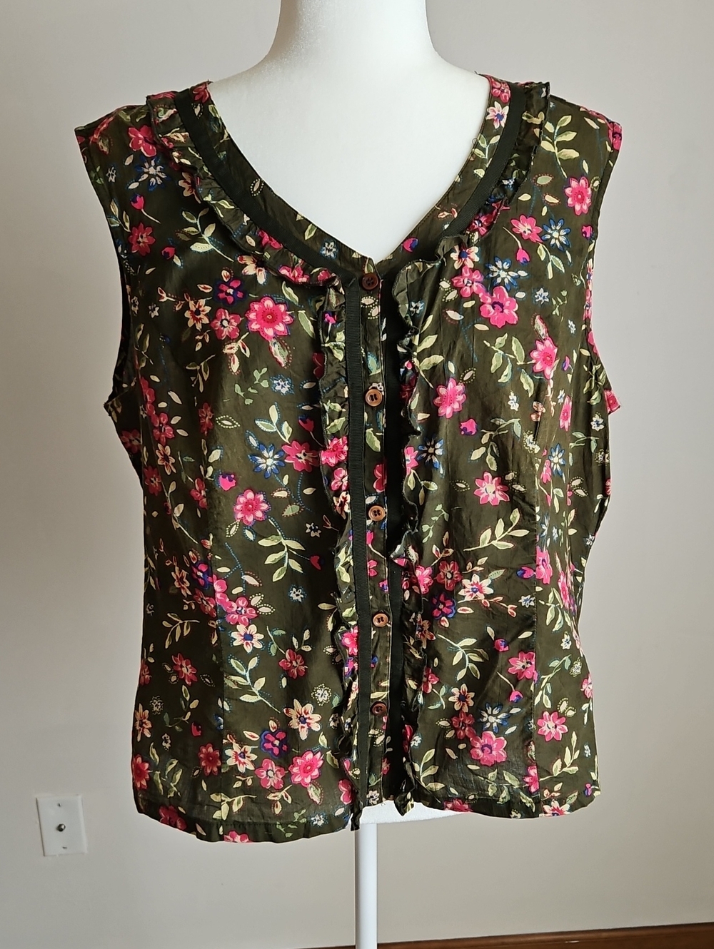 Sleeveless Ruffle Ribbon Trim V Neck Blouse Green Pink Floral Cottage XL  Cotton